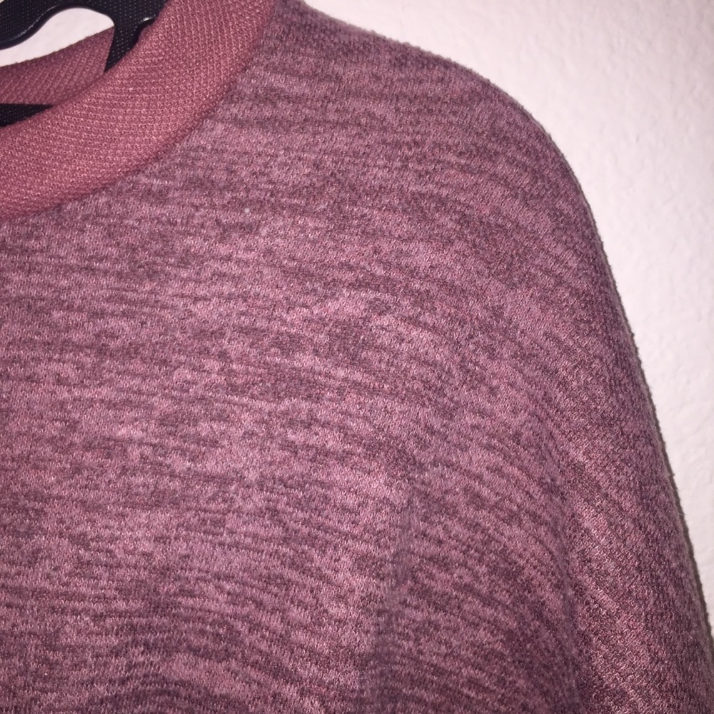 CURE. Cropped Sweater - Picture 3 of 4